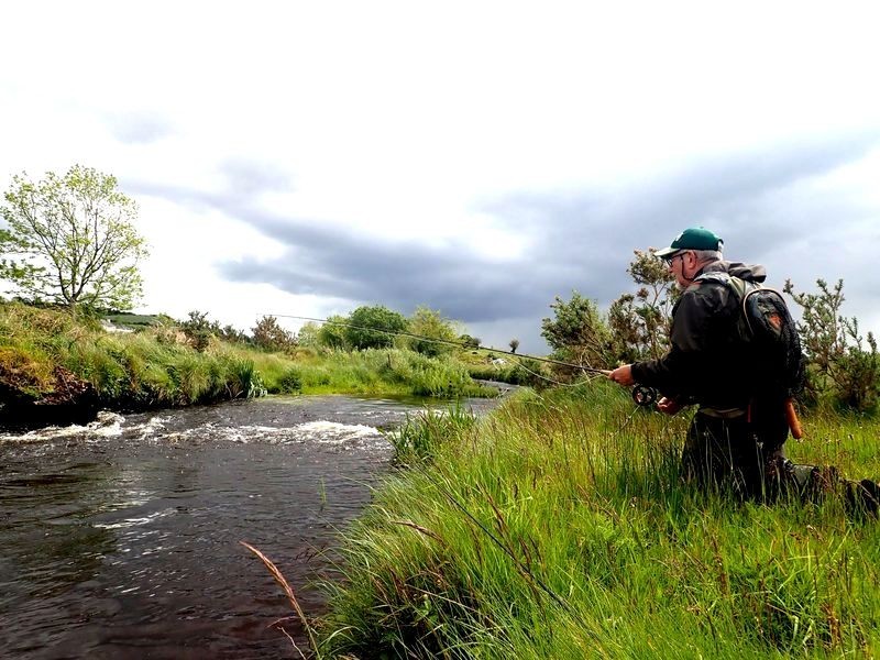 mouche sur une riviere d'Irlande